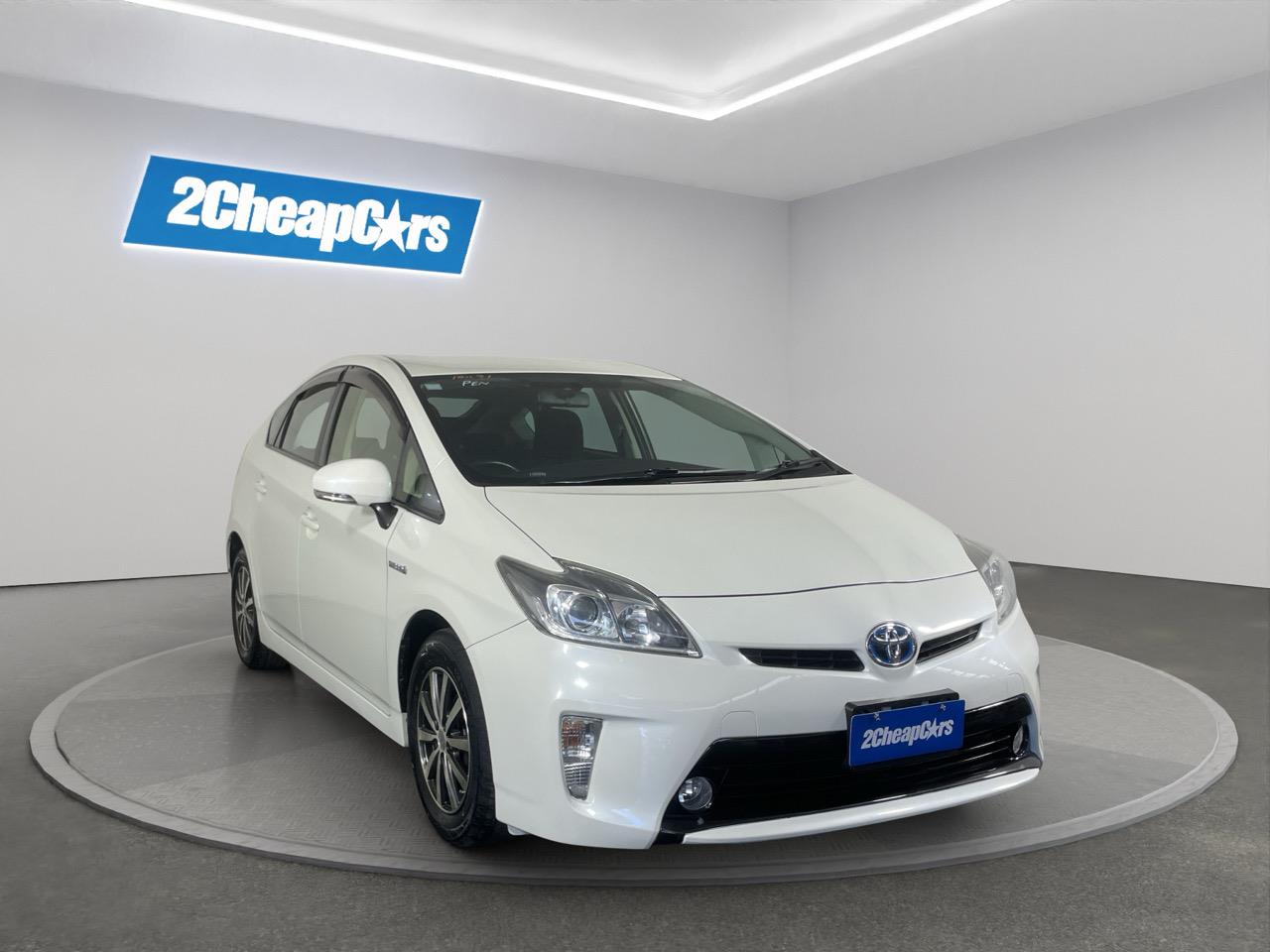 2012 Toyota Prius S Hatchback REVERSING CAMERA + AUTO LIGHTS + PUSH START