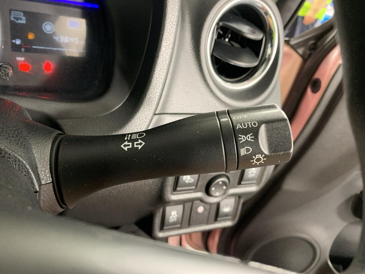 2017 Nissan Note E-POWER X Hatchback LOW KMS + PUSH BUTTON START + AUTO LIGHTS