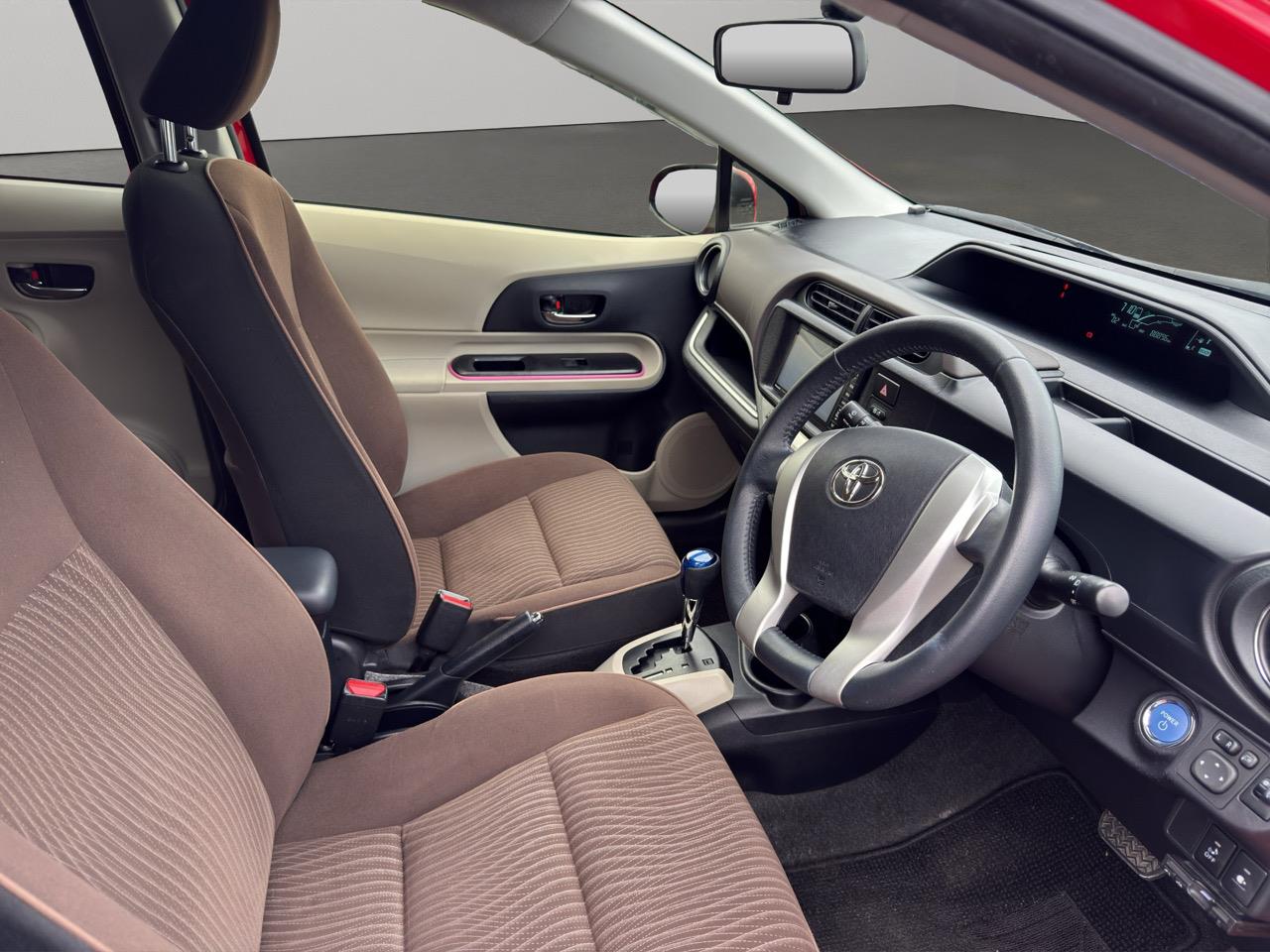 2014 Toyota Aqua G Hatchback SMART KEY + GREAT FUEL EFFICIENCY