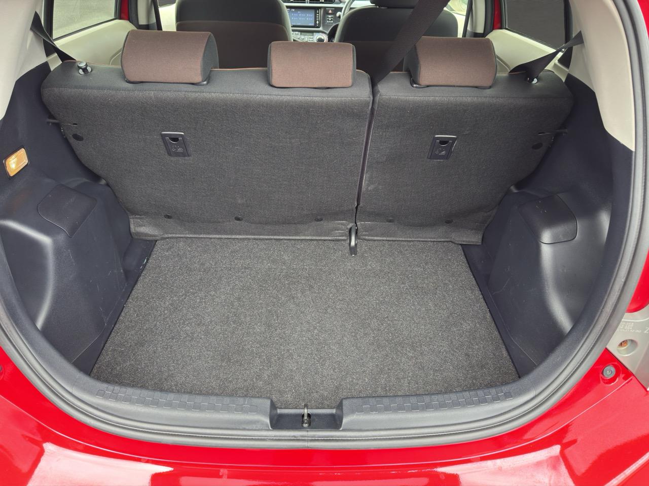 2014 Toyota Aqua G Hatchback SMART KEY + GREAT FUEL EFFICIENCY