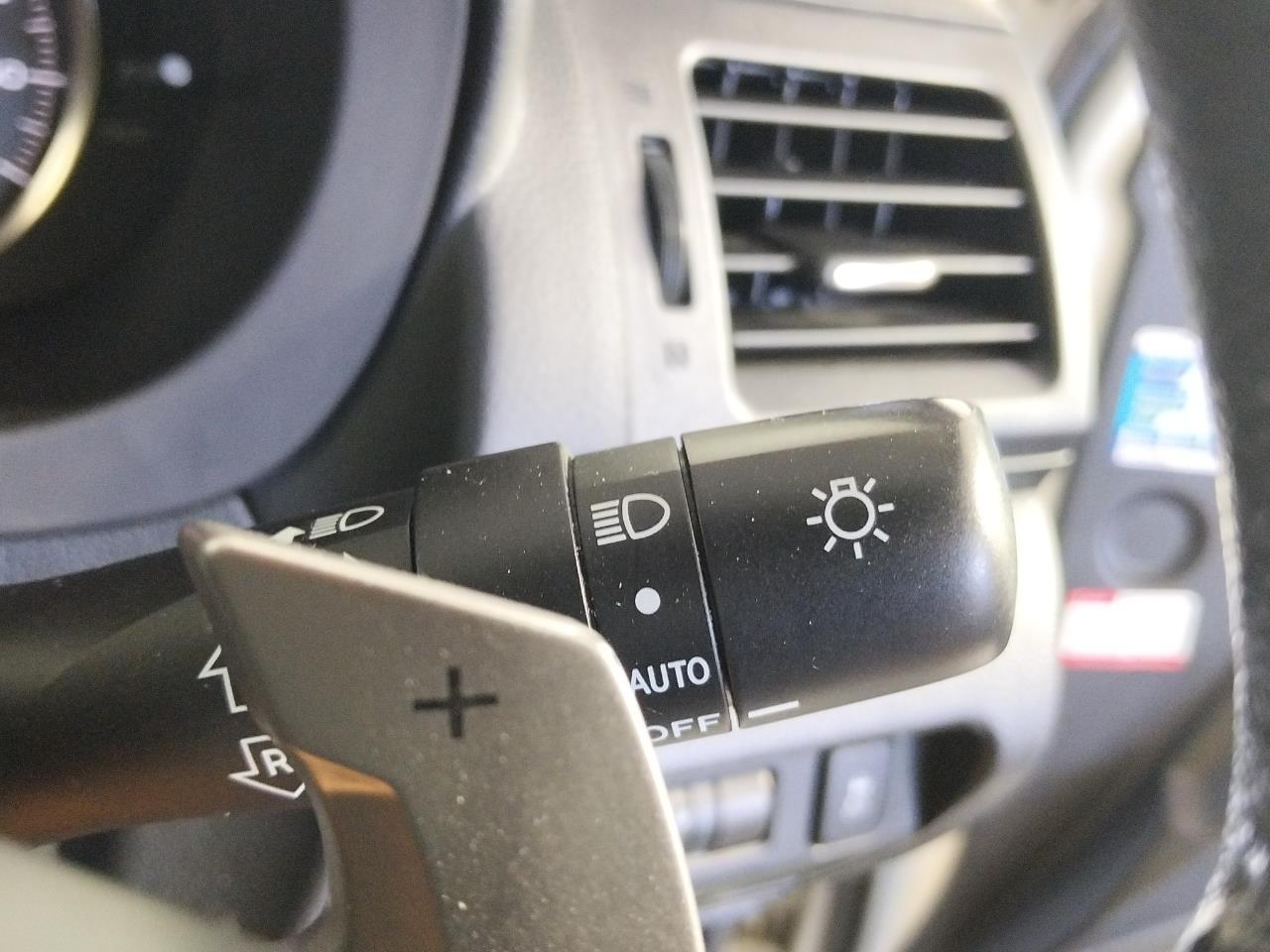 2012 Subaru Impreza SPORT 2.0 Hatchback AUTO LIGHTTS + PADDLE SHIFT + PUSH START 