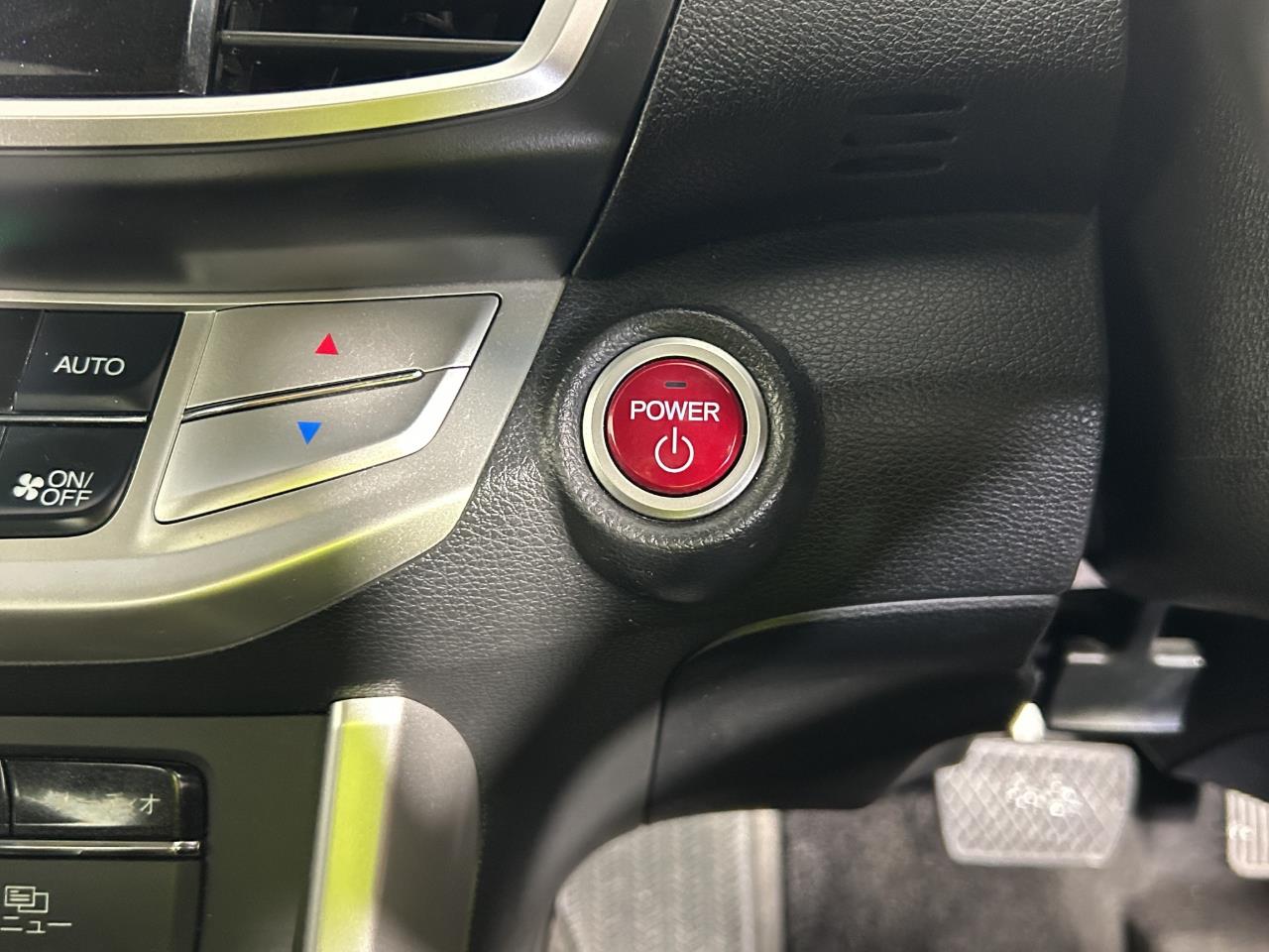 2014 Honda Accord HYBRID LX Sedan CRUISE CONTROL + AUTO LIGHTS + HYBRID EFFICIENCY