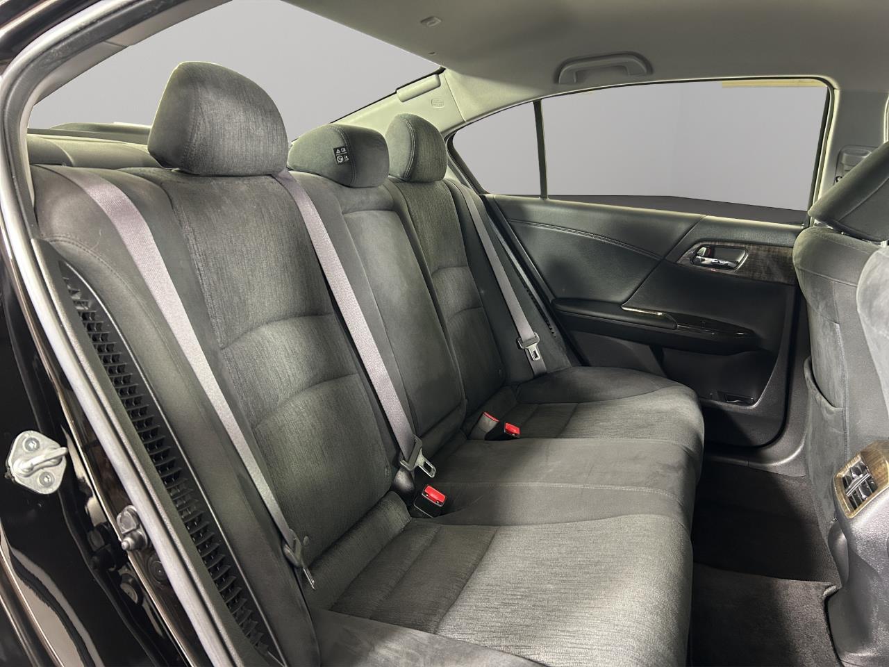 2014 Honda Accord HYBRID LX Sedan CRUISE CONTROL + AUTO LIGHTS + HYBRID EFFICIENCY