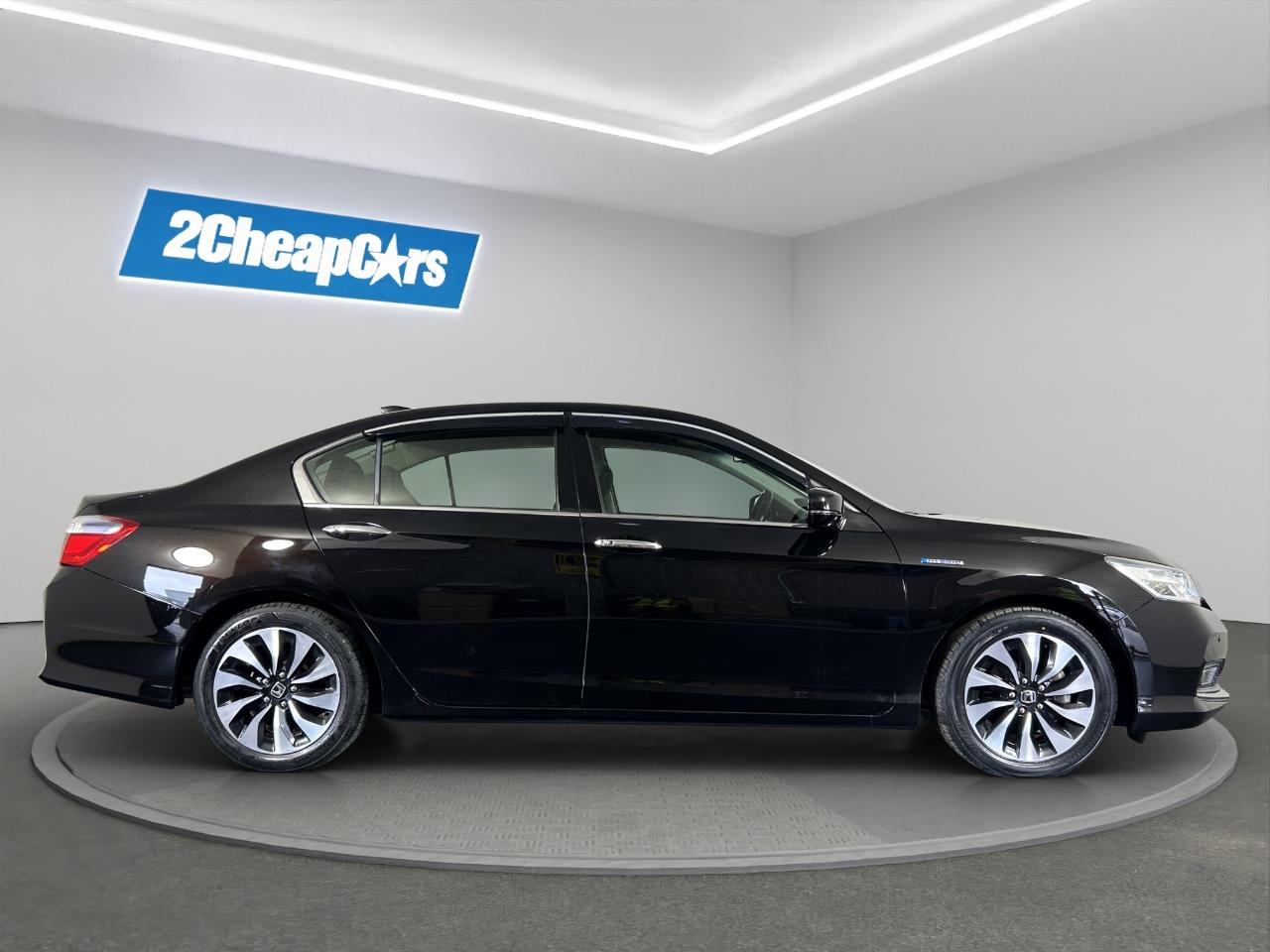 2014 Honda Accord HYBRID LX Sedan CRUISE CONTROL + AUTO LIGHTS + HYBRID EFFICIENCY