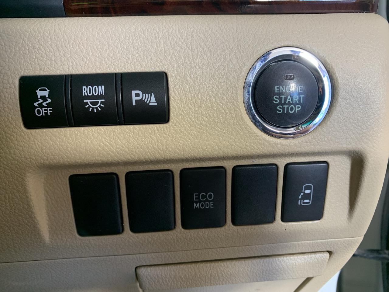 2012 Toyota Vellfire 2.4X People Mover REVERSING CAMERA + POWER SLIDING DOOR + PUSH START