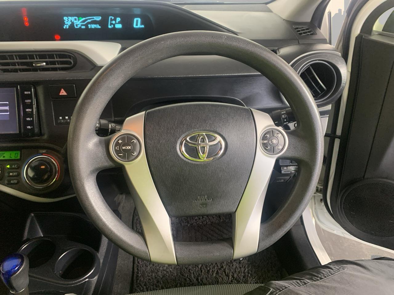 2014 Toyota Aqua G Hatchback GREAT FUEL EFFICIENCY + REVESING CAMERA