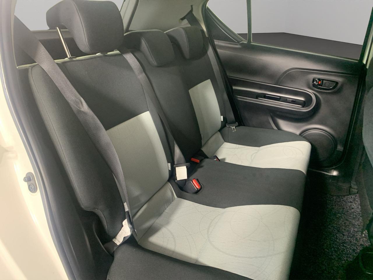 2014 Toyota Aqua G Hatchback GREAT FUEL EFFICIENCY + REVESING CAMERA