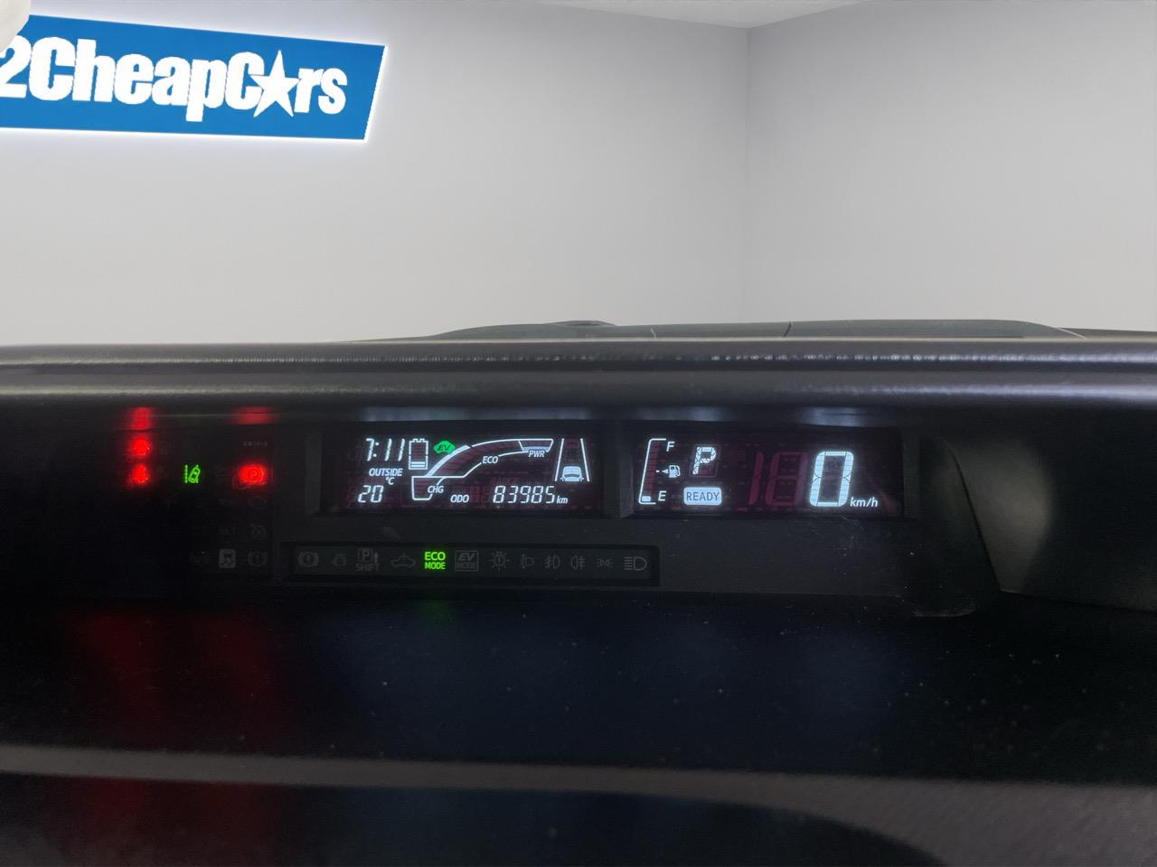 2015 Toyota Aqua X-URBAN Hatchback REVERSING CAMERA + AUTO LIGHTS + PUSH START