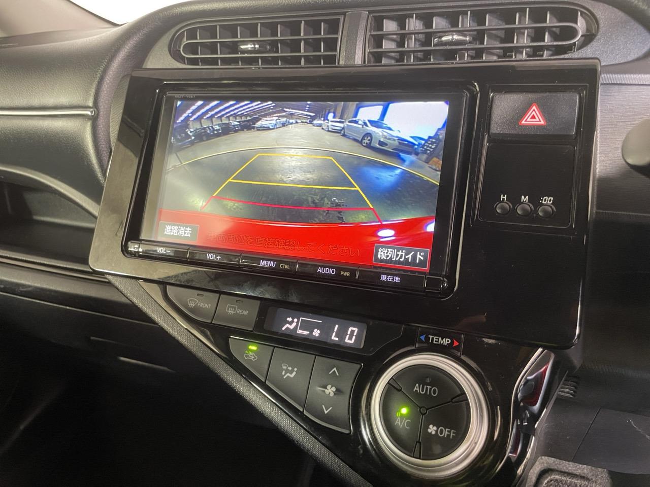 2015 Toyota Aqua X-URBAN Hatchback REVERSING CAMERA + AUTO LIGHTS + PUSH START