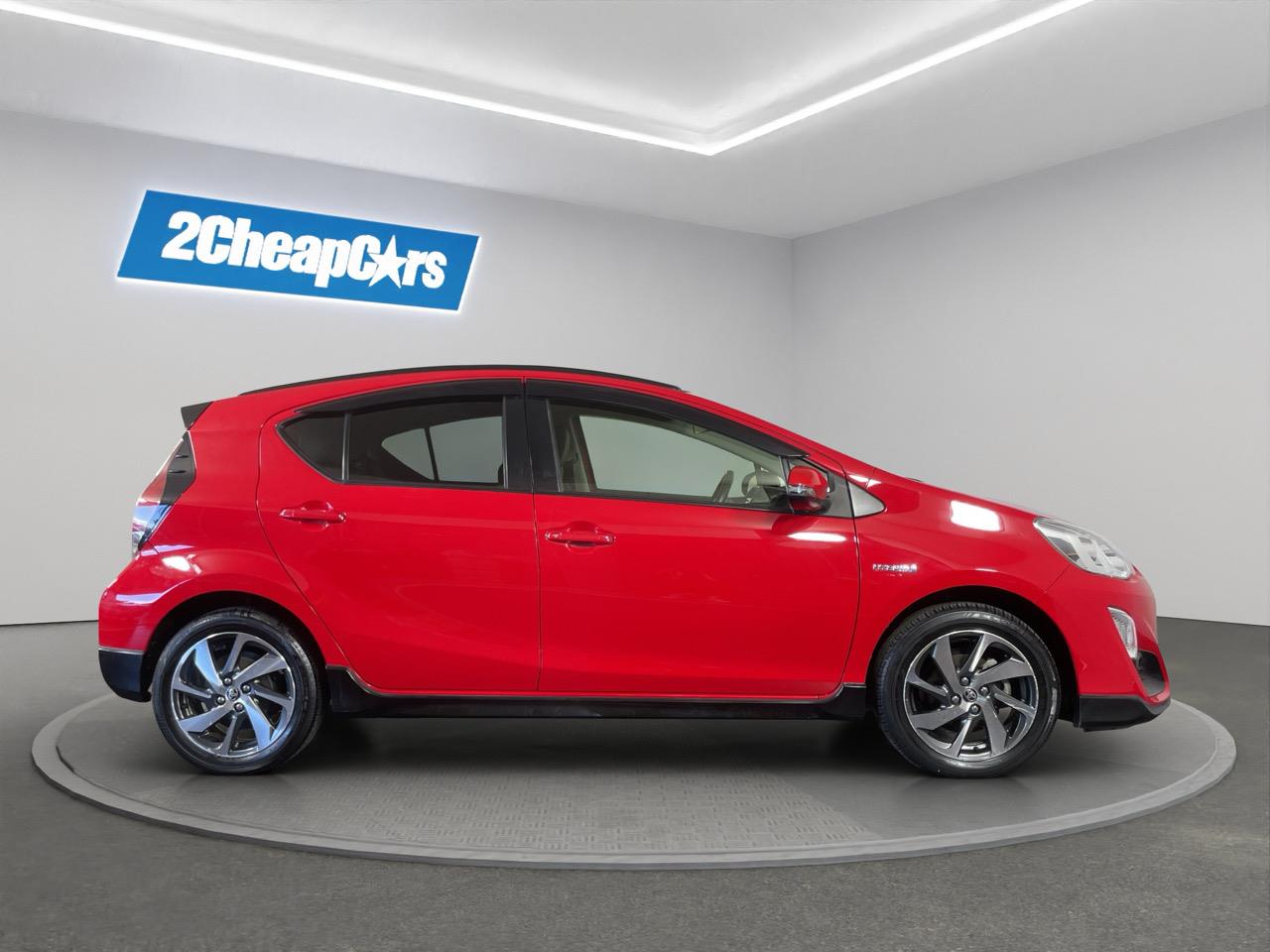 2015 Toyota Aqua X-URBAN Hatchback REVERSING CAMERA + AUTO LIGHTS + PUSH START