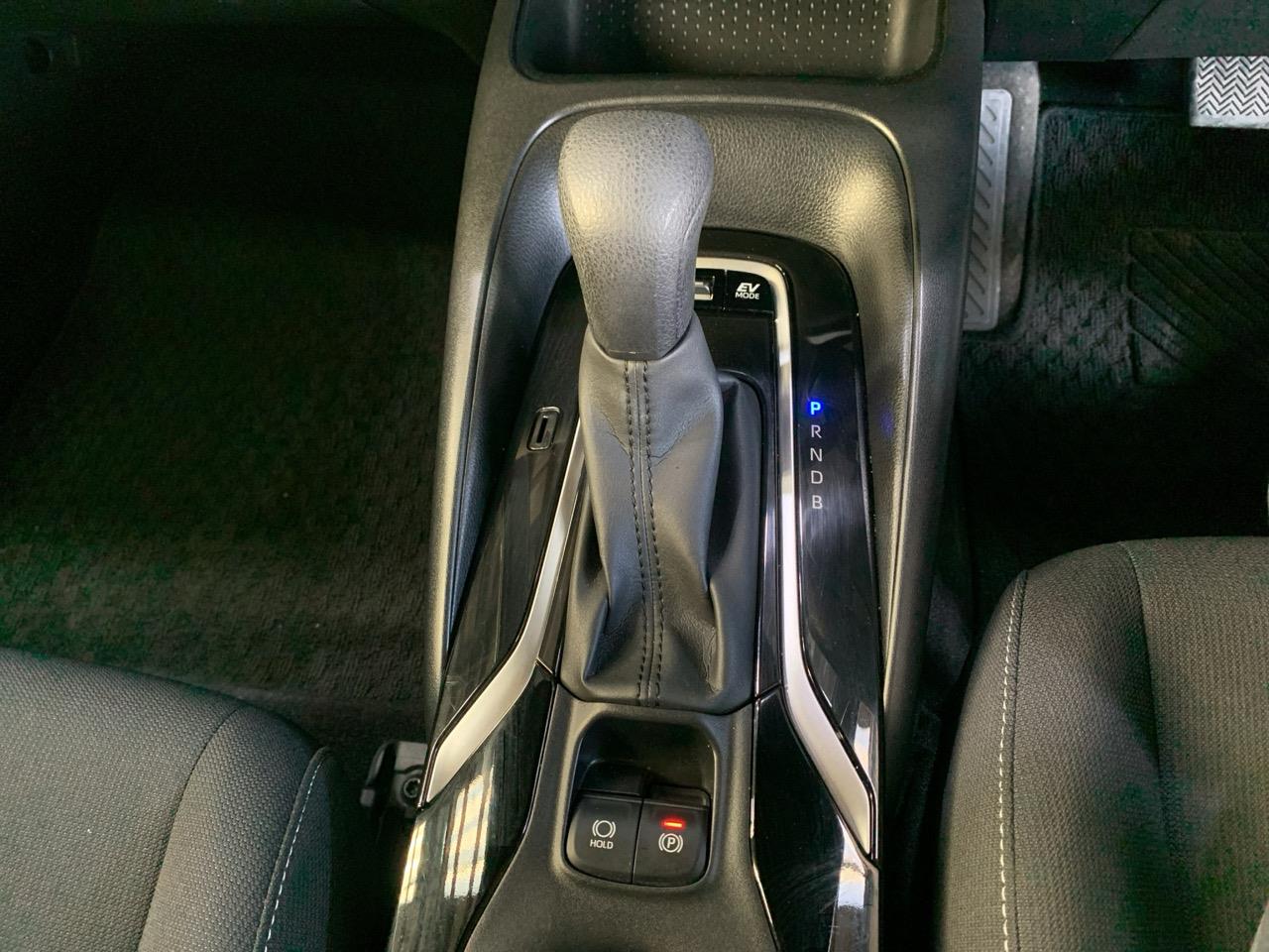 2018 Toyota Corolla Sport Hybrid G Hatchback LOW KMS + REVERSING CAMERA + PUSH BUTTON START