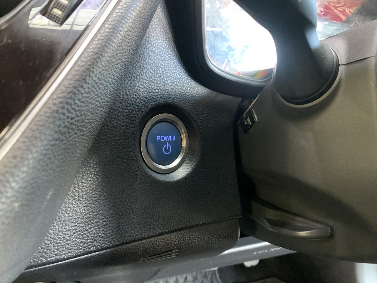 2018 Toyota Corolla Sport Hybrid G Hatchback LOW KMS + REVERSING CAMERA + PUSH BUTTON START