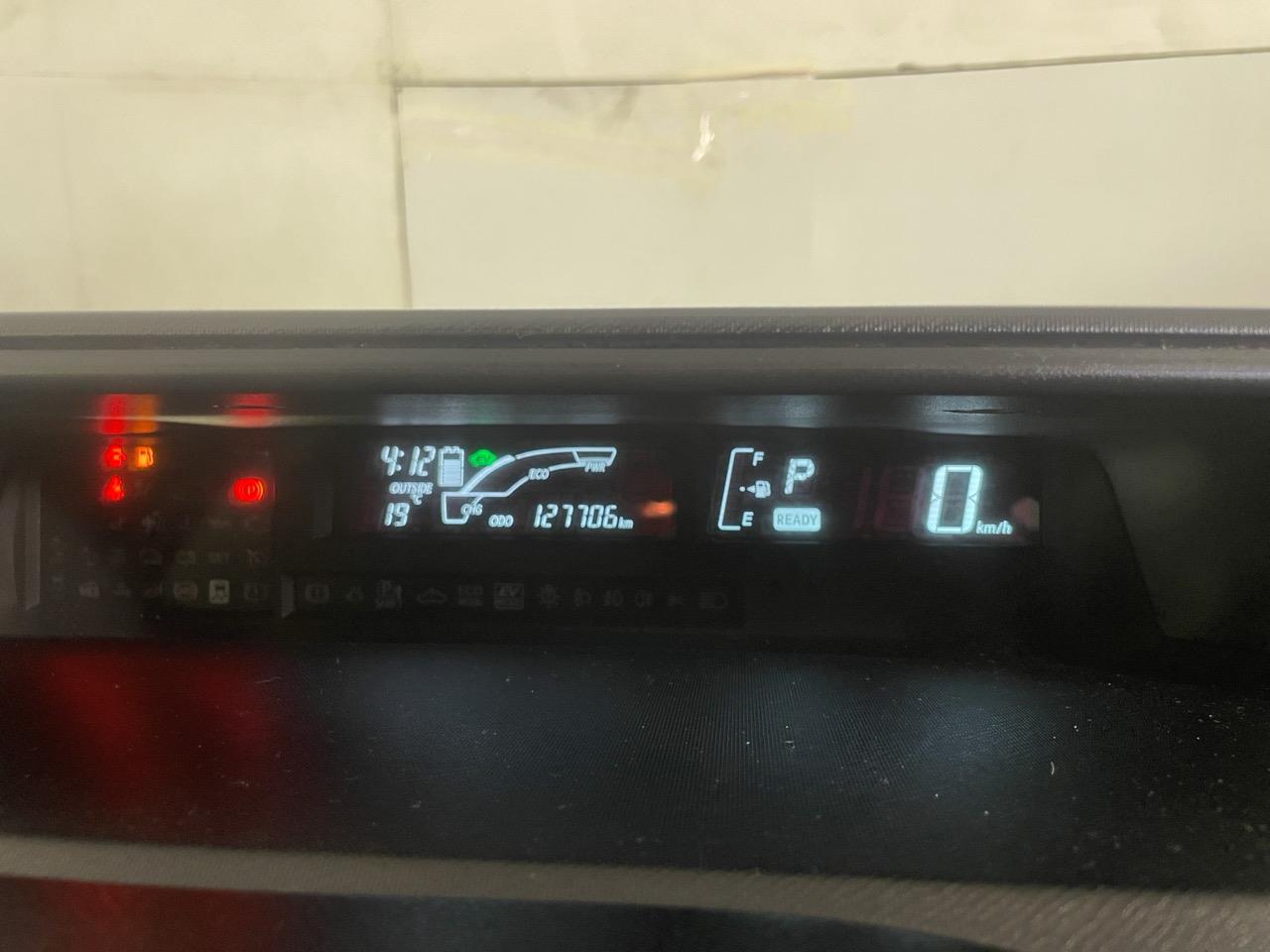 2017 Toyota Aqua X-URBAN Hatchback REVESING CAMERA + PUSH SRART + AUTO LIGHTS