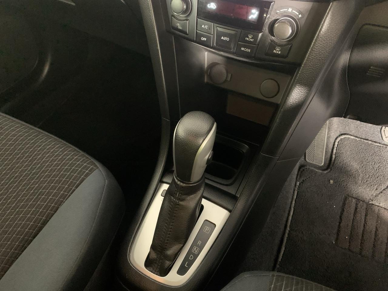 2014 Suzuki Swift 1.2 XG Hatchback PUSH BUTTON START + AUTO LIGHTS