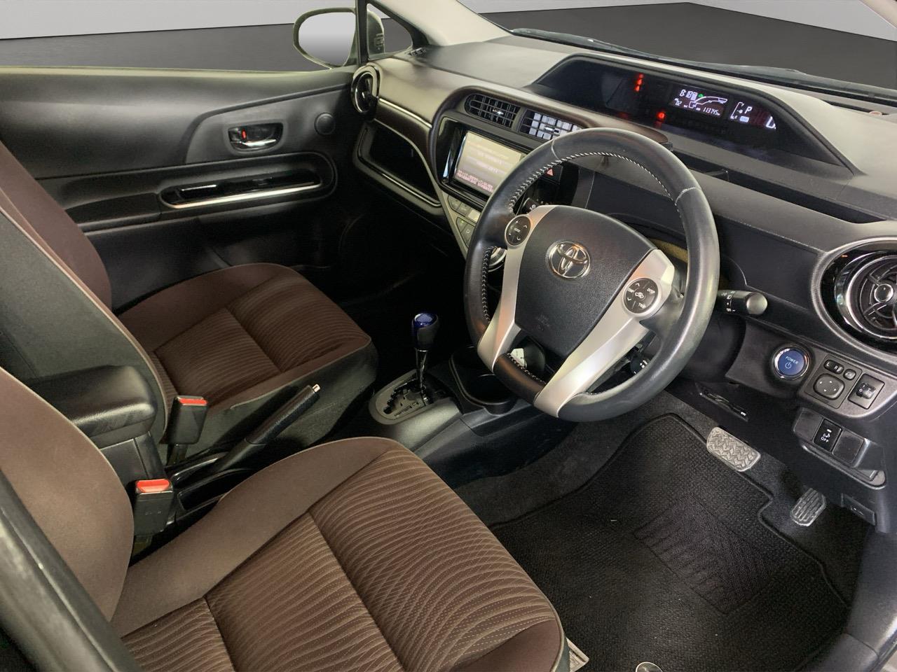 2015 Toyota Aqua Facelift Model G Hatchback CRUISE CONTROL + REVERSING CAMERA + HEATED SEATS