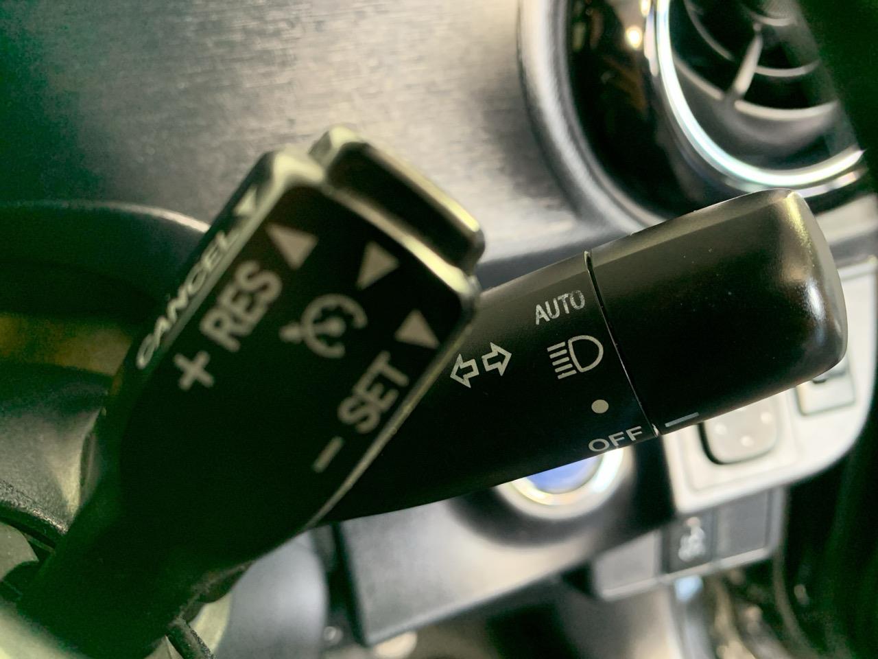 2015 Toyota Aqua Facelift Model G Hatchback CRUISE CONTROL + REVERSING CAMERA + HEATED SEATS