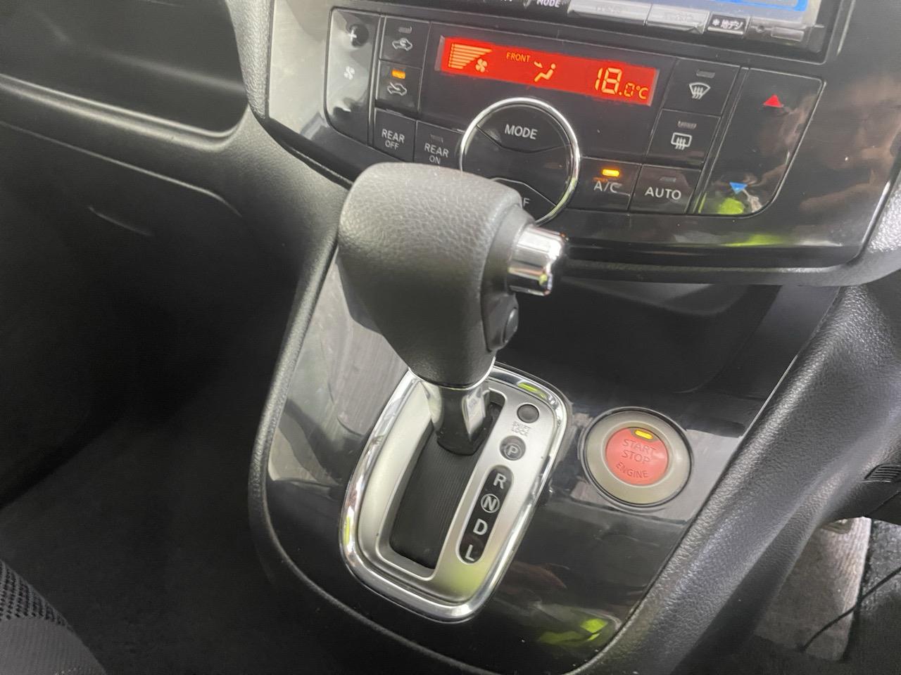 2012 Nissan Serena Hybrid Highway Star People Mover REVESING CAMERA + PUSH SRART + AUTO LIGHTS