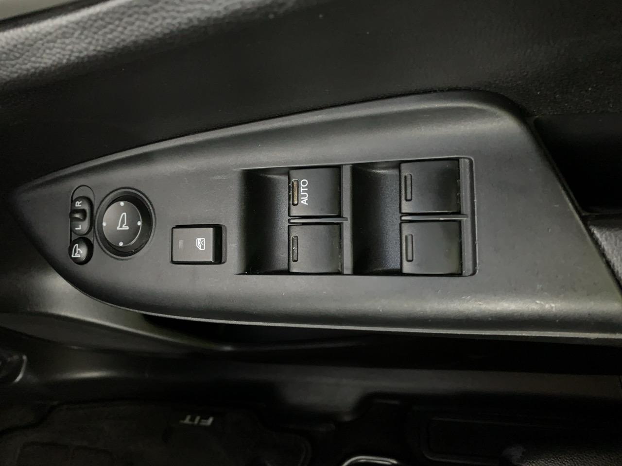 2015 Honda Fit Jazz Late Shape Hatchback LOW KM + PUSH START + GREAT FUEL EFFICIENCY