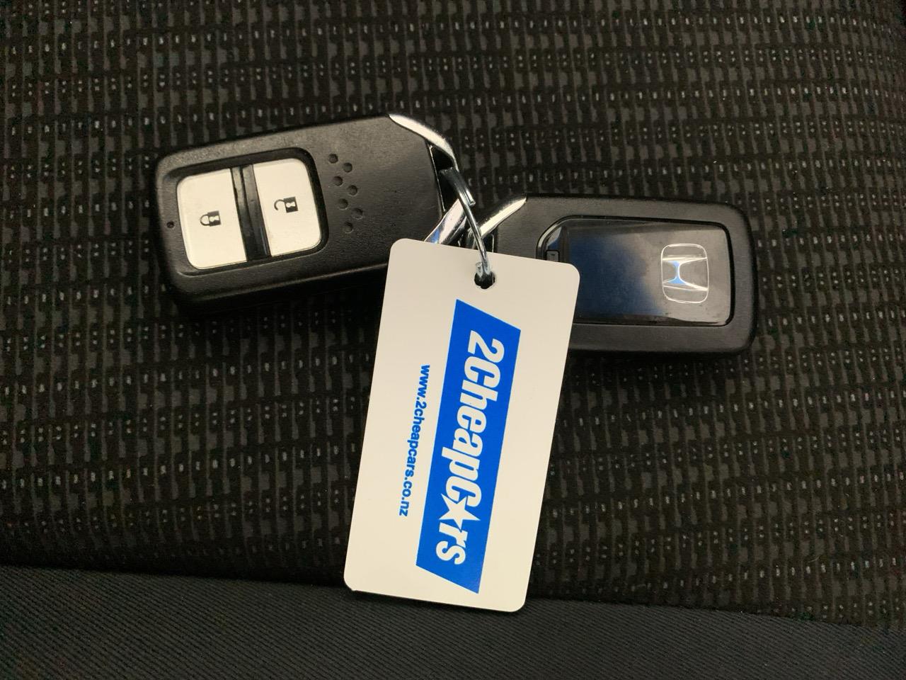 2015 Honda Fit Jazz Late Shape Hatchback LOW KM + PUSH START + GREAT FUEL EFFICIENCY