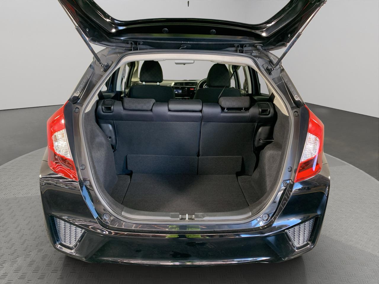 2015 Honda Fit Jazz Late Shape Hatchback LOW KM + PUSH START + GREAT FUEL EFFICIENCY