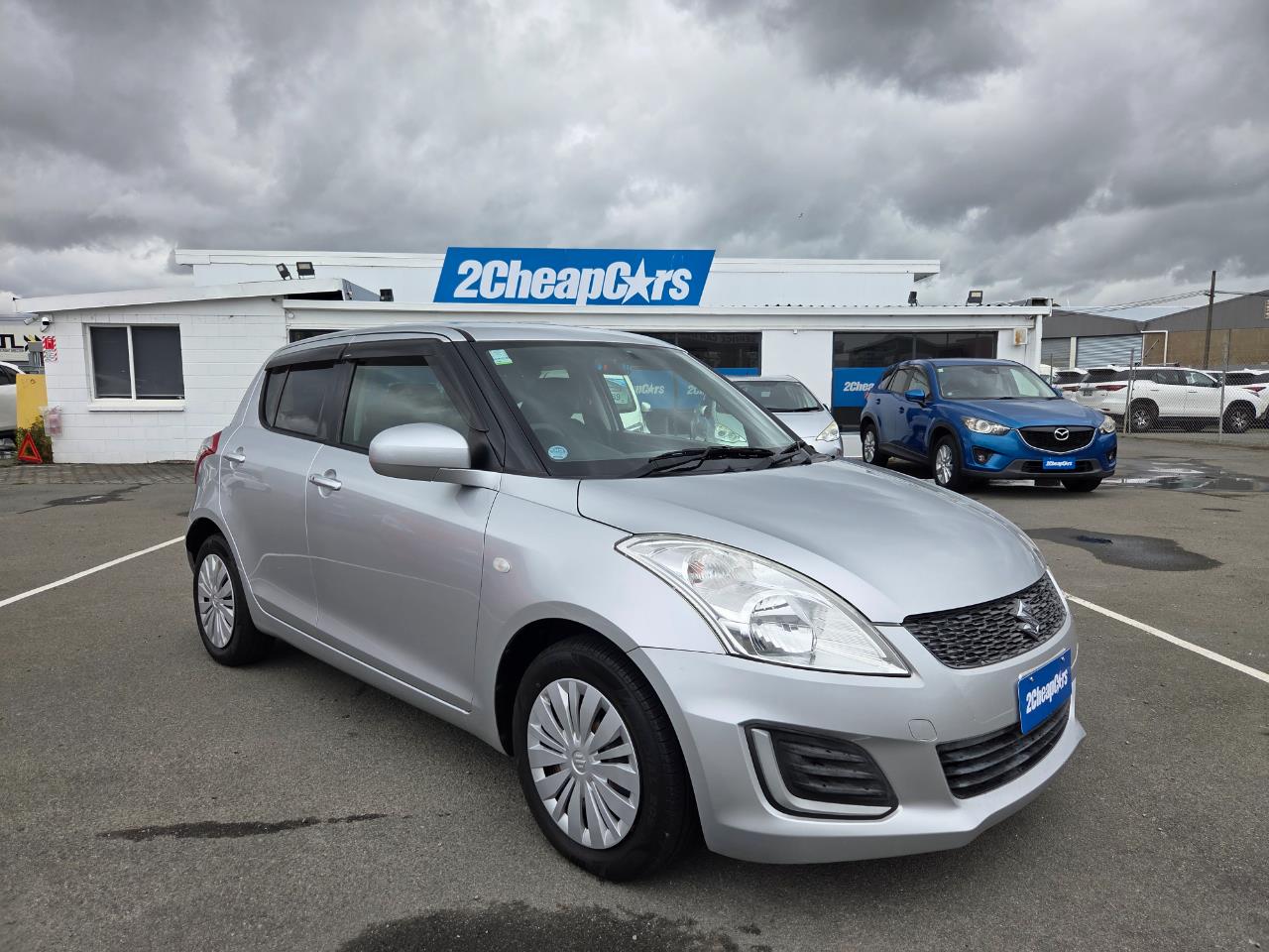 2015 Suzuki Swift XG Hatchback PUSH START