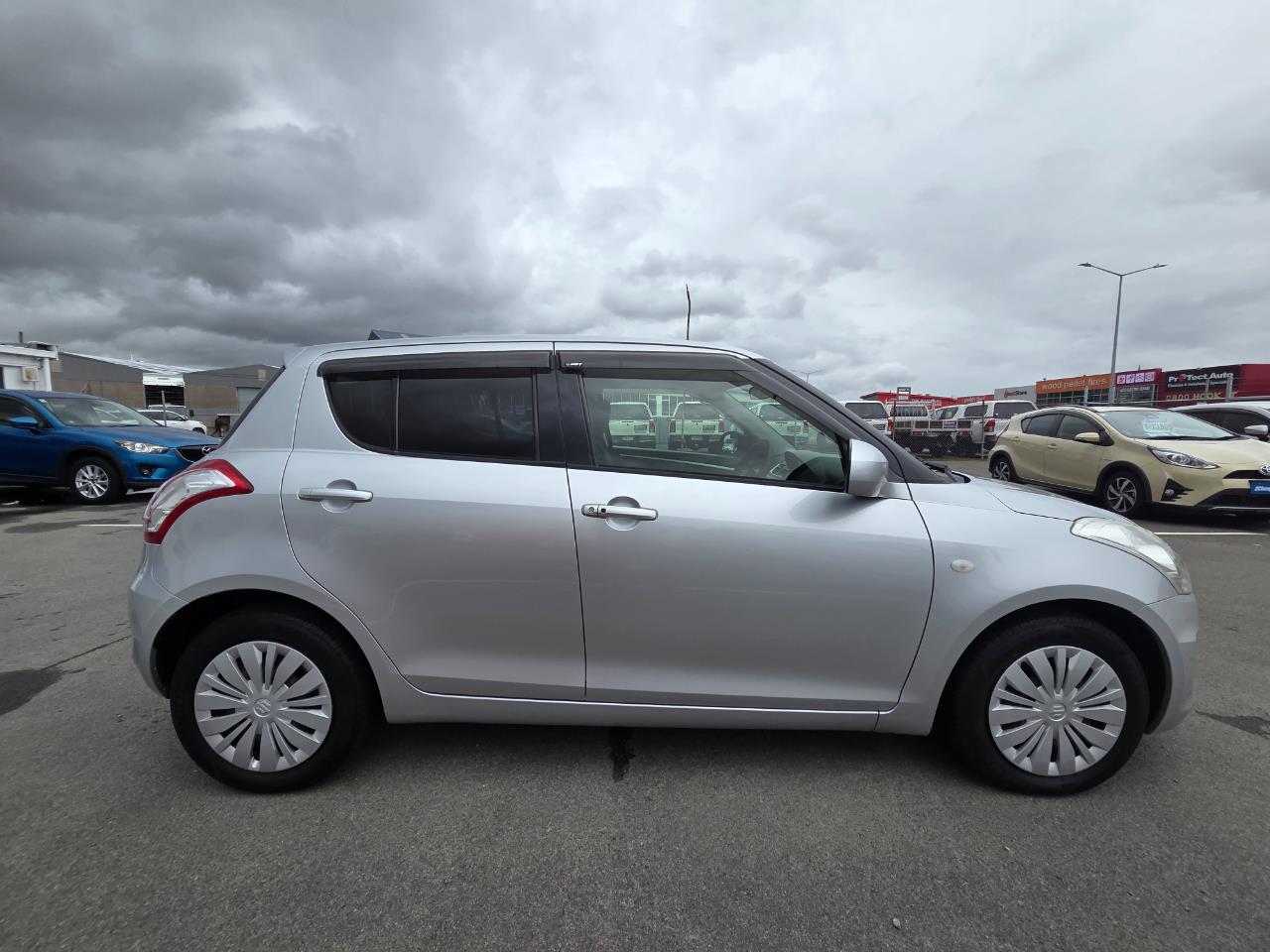 2015 Suzuki Swift XG Hatchback PUSH START