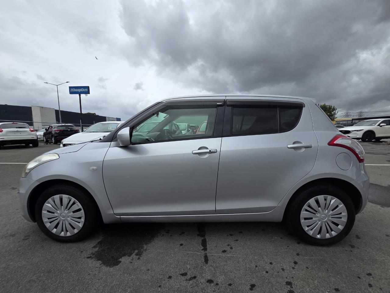 2015 Suzuki Swift XG Hatchback PUSH START