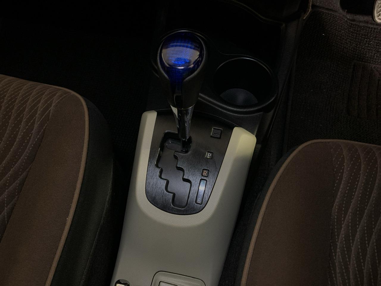 2014 Toyota Aqua G Hatchback REVERSING CAMERA + PUSH BUTTON START + AUTO LIGHTS