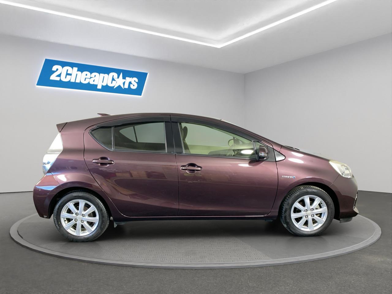 2014 Toyota Aqua G Hatchback REVERSING CAMERA + PUSH BUTTON START + AUTO LIGHTS