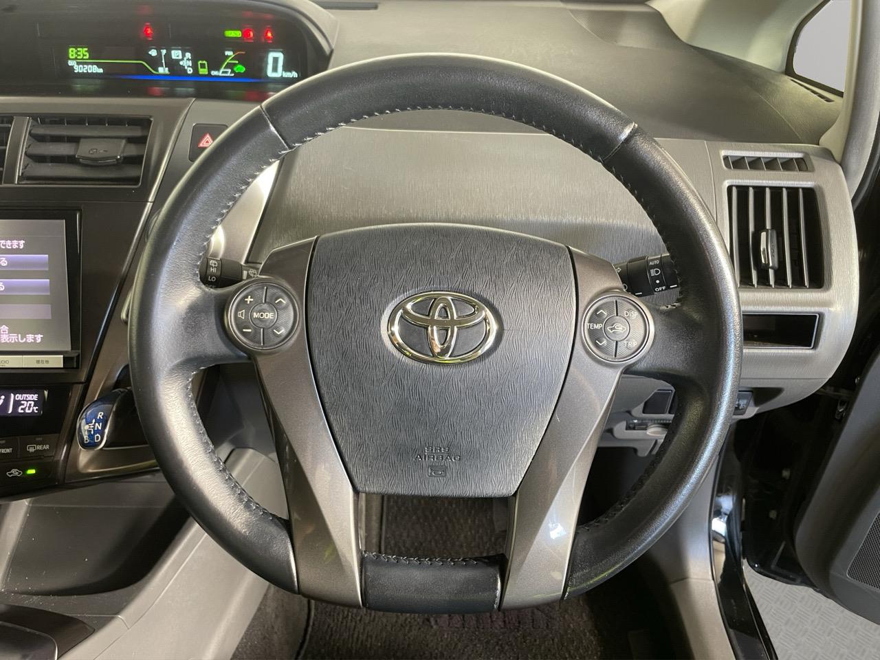 2014 Toyota Prius Alpha S 7 Seaters People Mover REVERSING CAMERA + AUTO LIGHTS + PUSH START