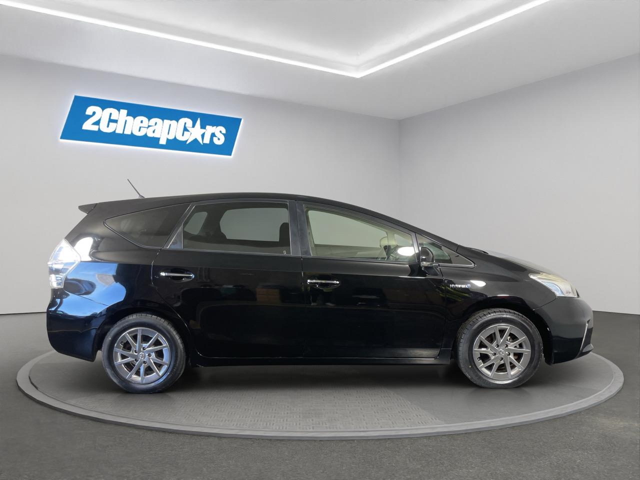 2014 Toyota Prius Alpha S 7 Seaters People Mover REVERSING CAMERA + AUTO LIGHTS + PUSH START