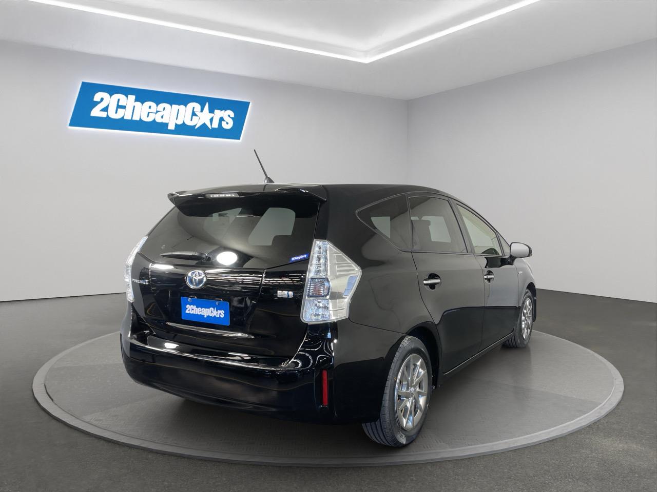 2014 Toyota Prius Alpha S 7 Seaters People Mover REVERSING CAMERA + AUTO LIGHTS + PUSH START