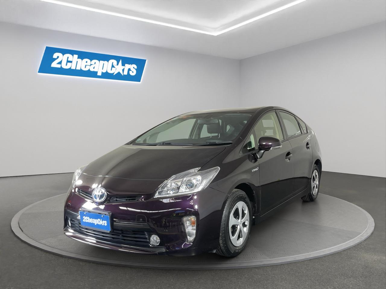 2014 Toyota Prius G Hatchback