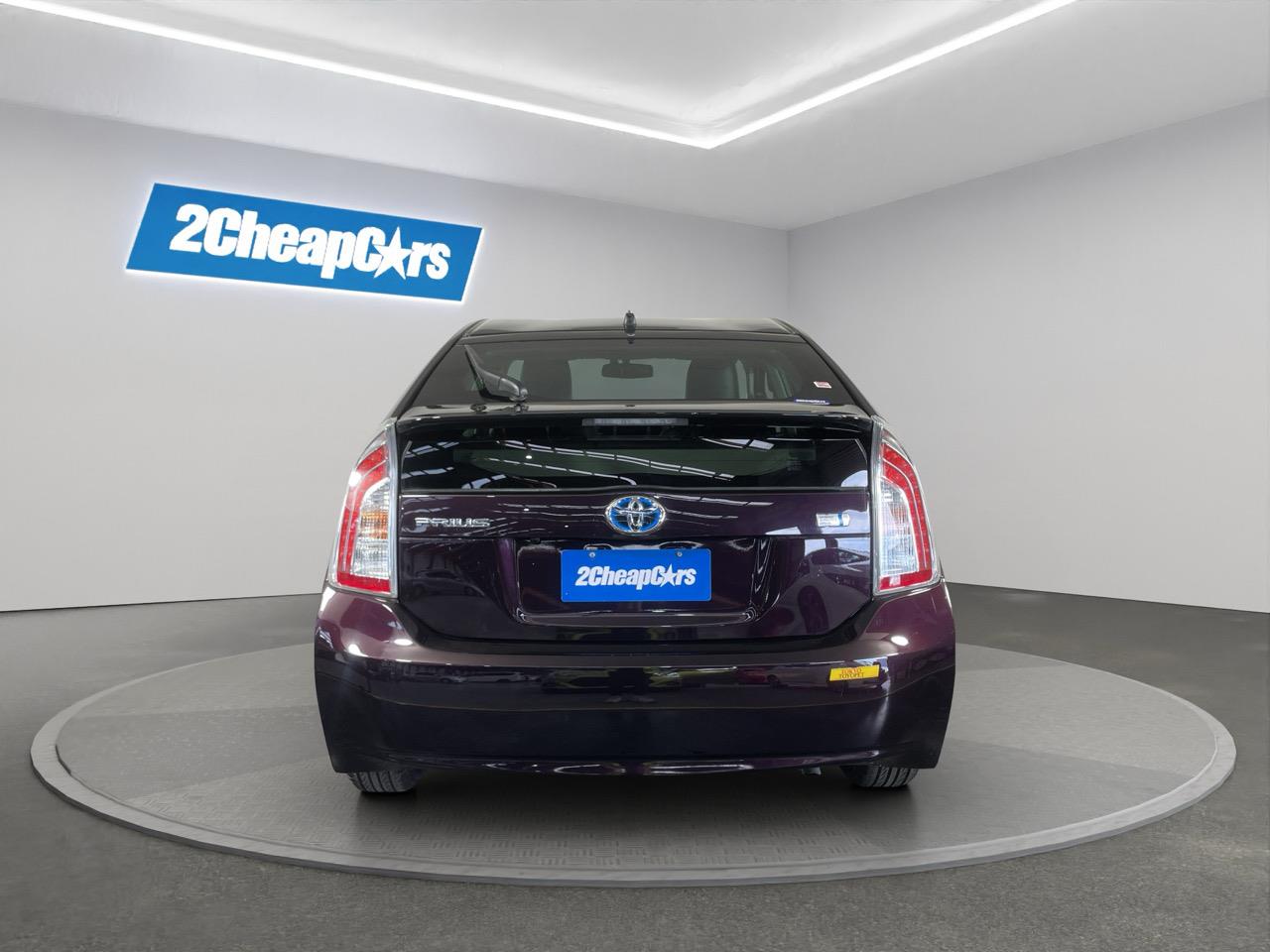 2014 Toyota Prius G Hatchback LOW KMS + REVERSING CAMERA + CRUISE CONTROL