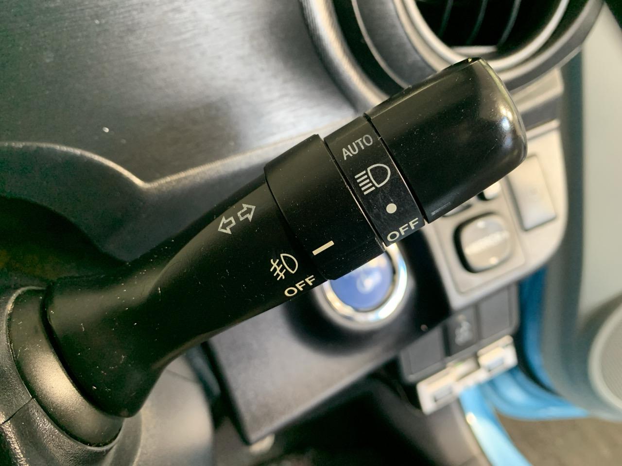 2012 Toyota Aqua S Hatchback PUSH START + REVERSING CAMERA + AUTO LIGHTS