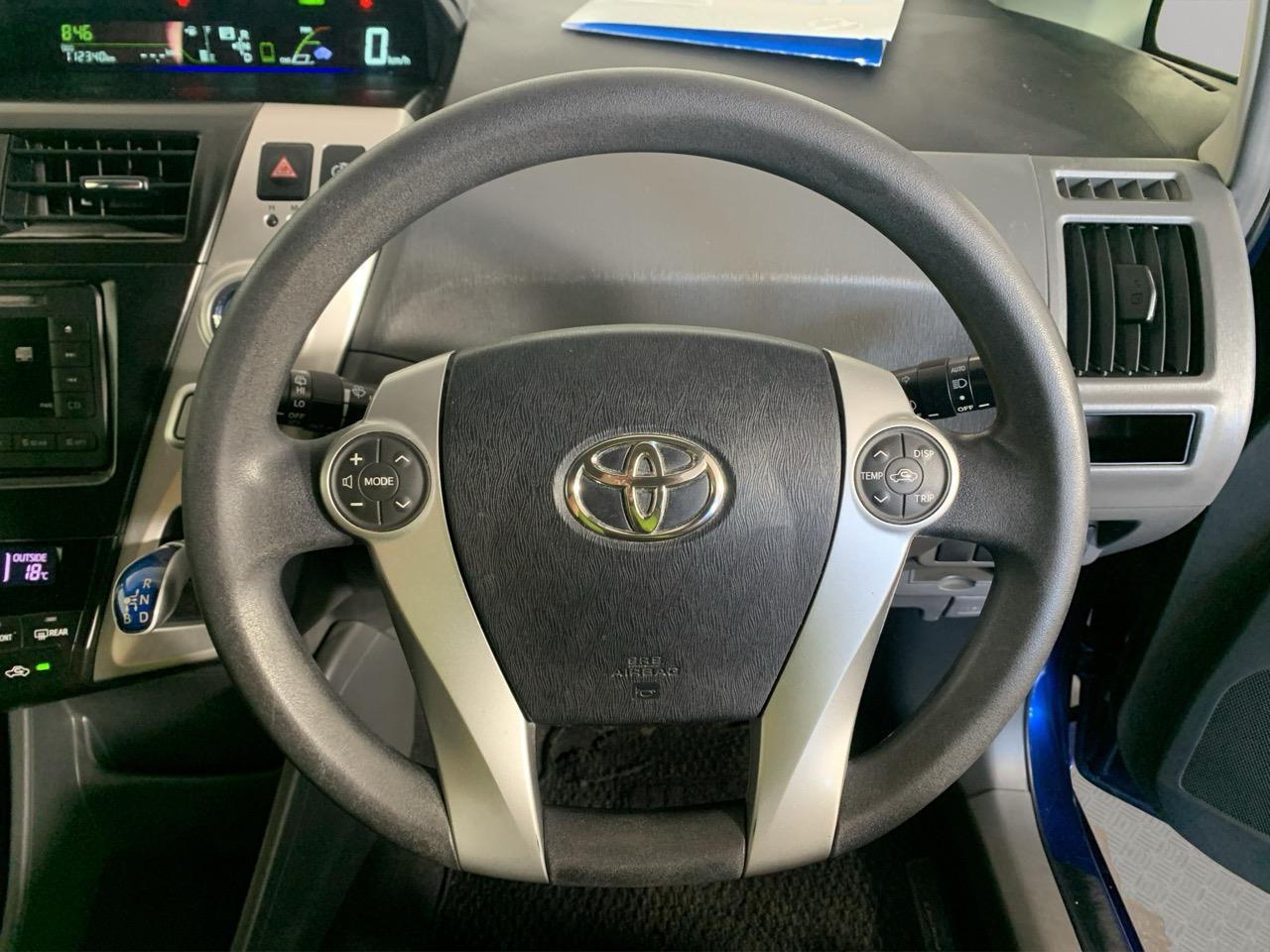 2012 Toyota Prius Alpha Hybrid Station Wagon PUSH BUTTON START + AUTO LIGHTS