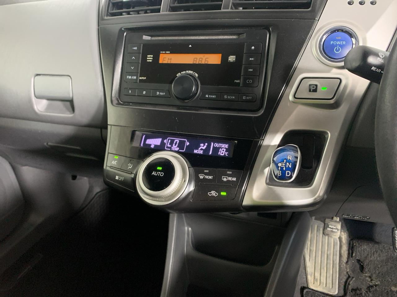 2012 Toyota Prius Alpha Hybrid Station Wagon PUSH BUTTON START + AUTO LIGHTS