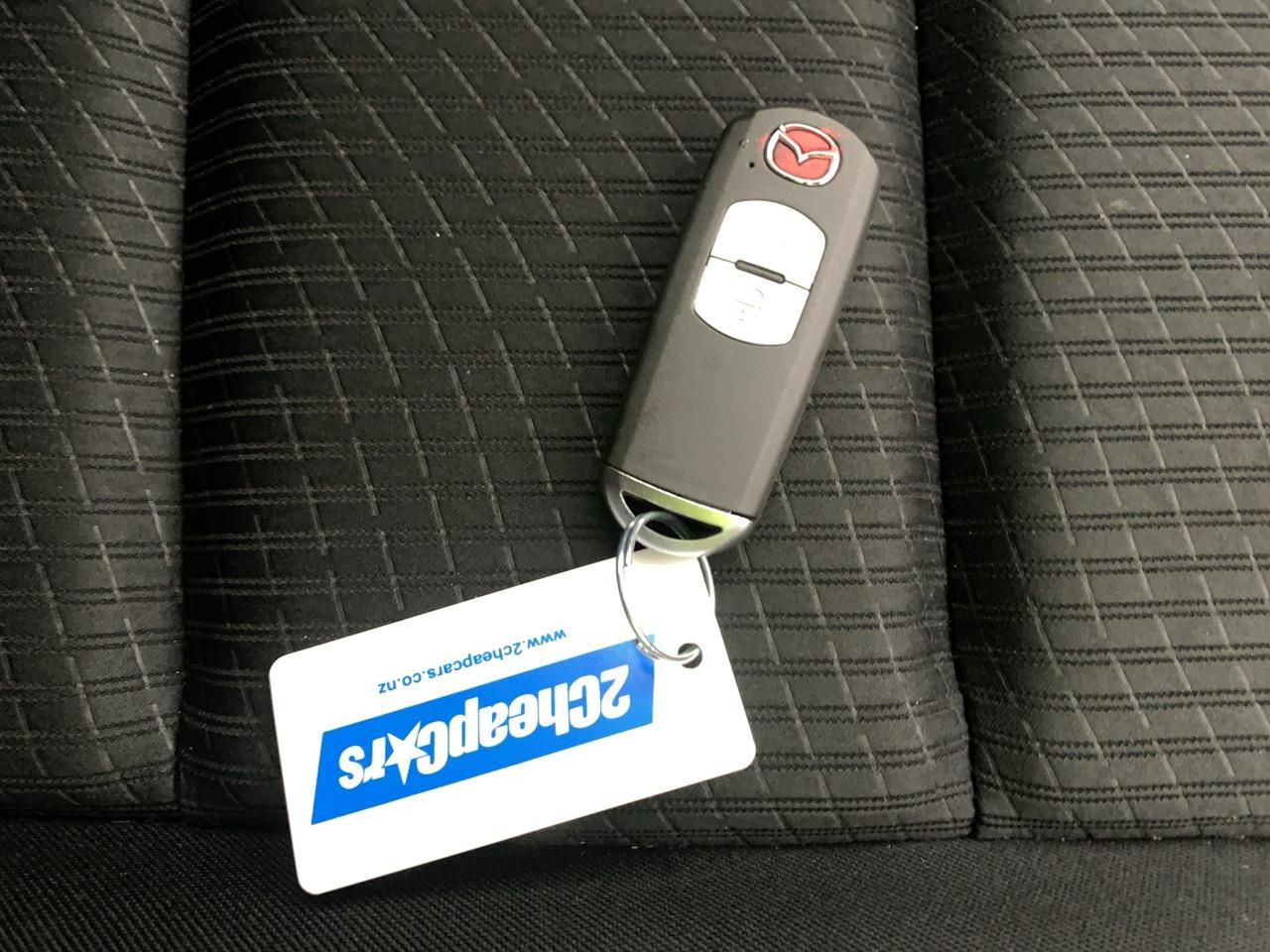 2013 Mazda CX-5 SKYACTIVE RV/SUV REVERSING CAMERA + PUSH BUTTON START + GREAT SPACE