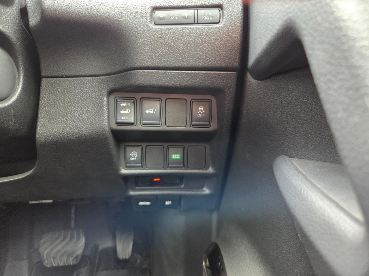 2014 Nissan X-TRAIL 20XT BLACK EXTREAMER 7 SEATER RV/SUV 7 SEATS + HEATED SEATS + REVERSING CAMERA