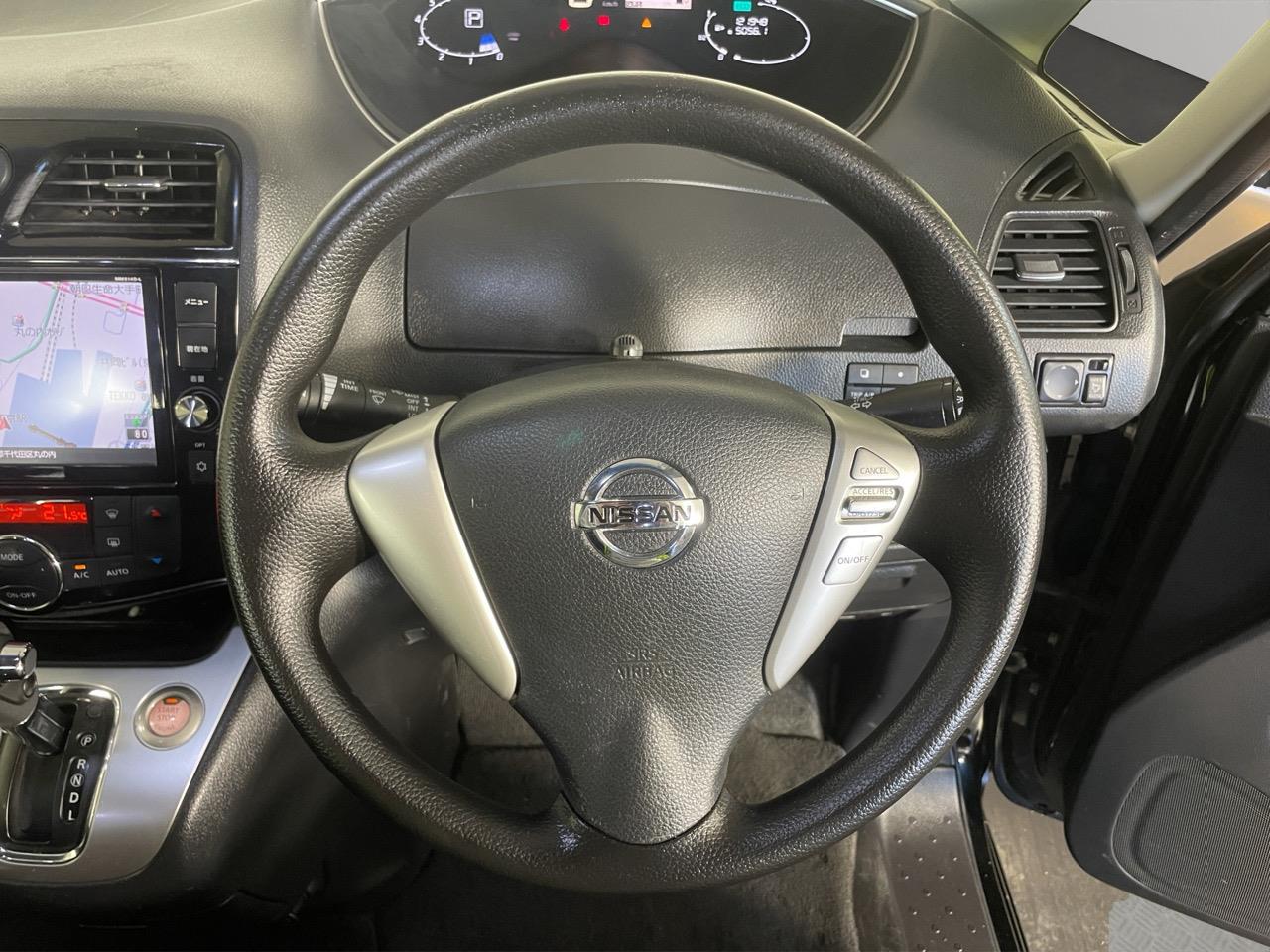 2015 Nissan Serena 20X S-HV People Mover REVERSING CAMERA + AUTO LIGHTS + PUSH START