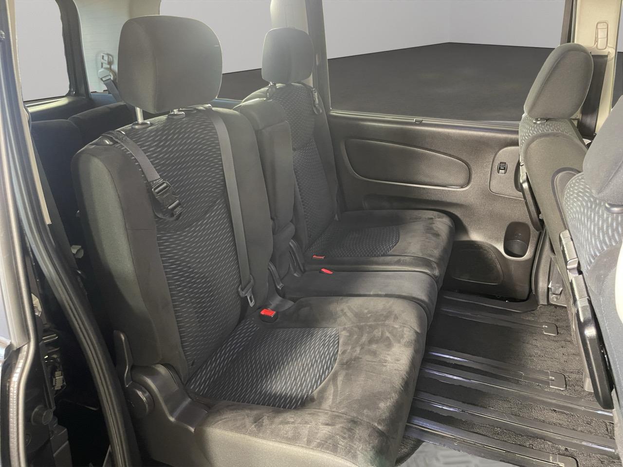 2015 Nissan Serena 20X S-HV People Mover REVERSING CAMERA + AUTO LIGHTS + PUSH START