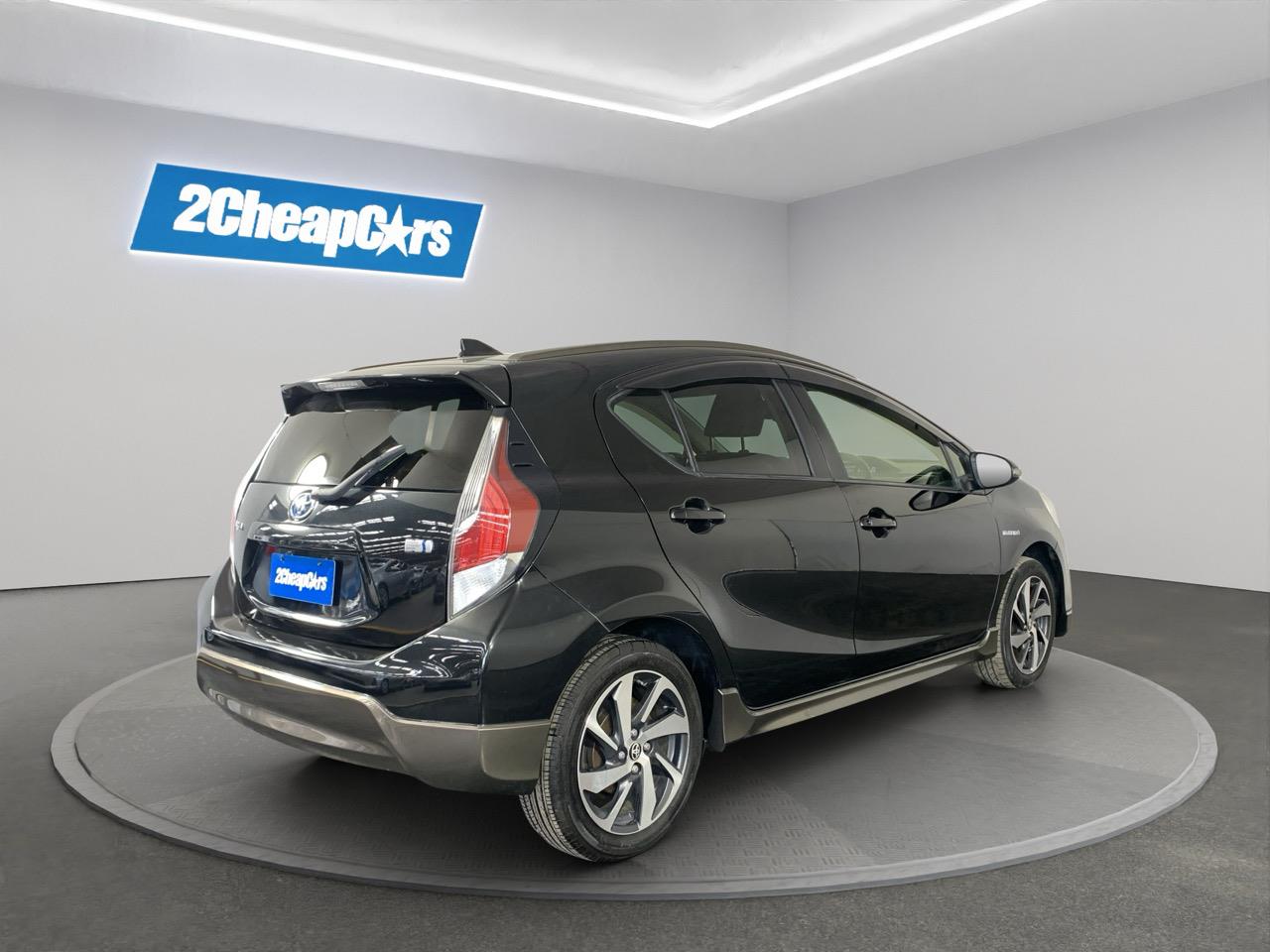 2015 Toyota Aqua X-URBAN Hatchback REVERSING CAMERA + PUSH BUTTON START + AUTO LIGHTS