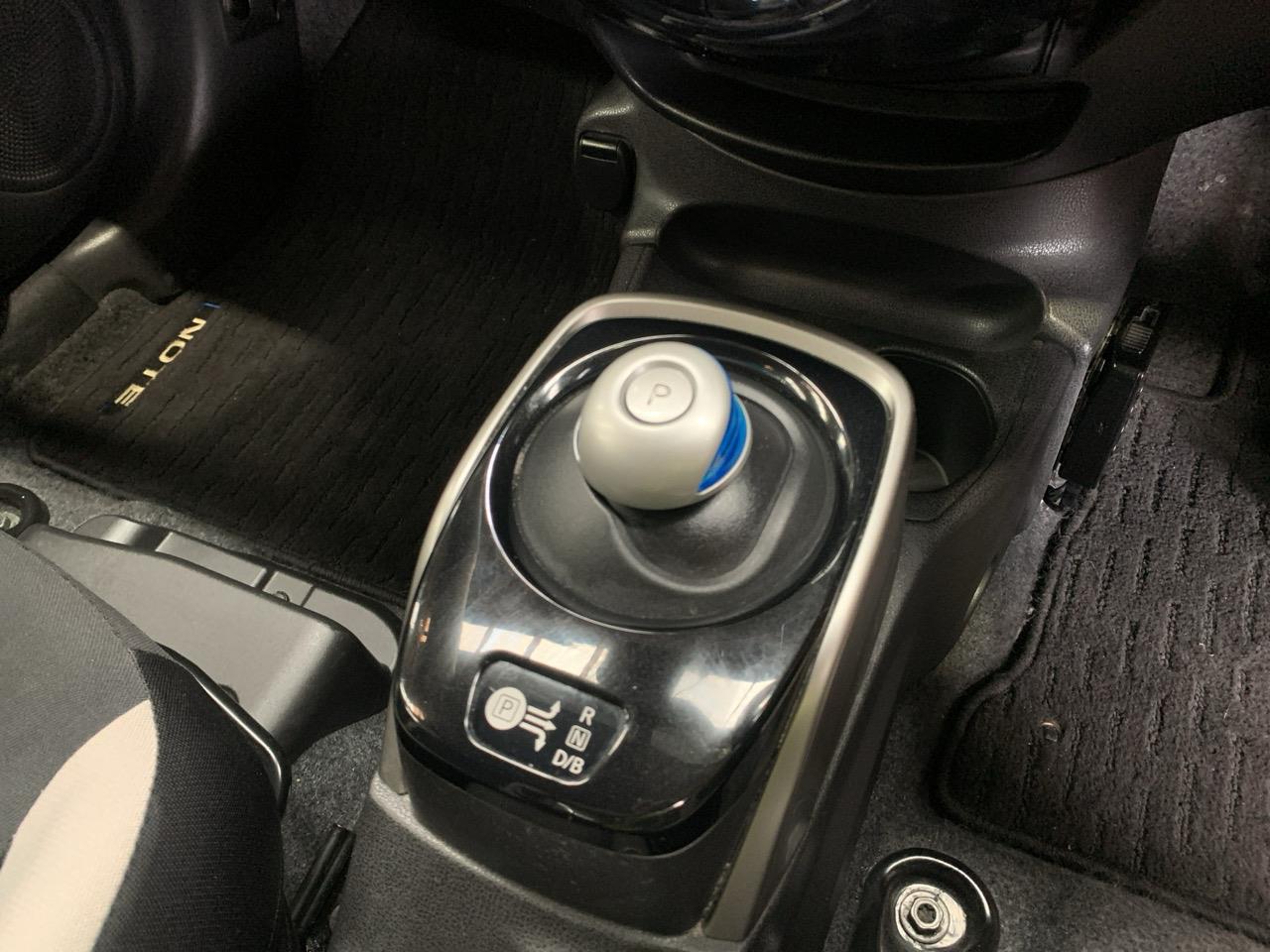 2017 Nissan Note E-POWER X Hatchback PUSH BUTTON START + AUTO LIGHTS + REVERSING CAMERA