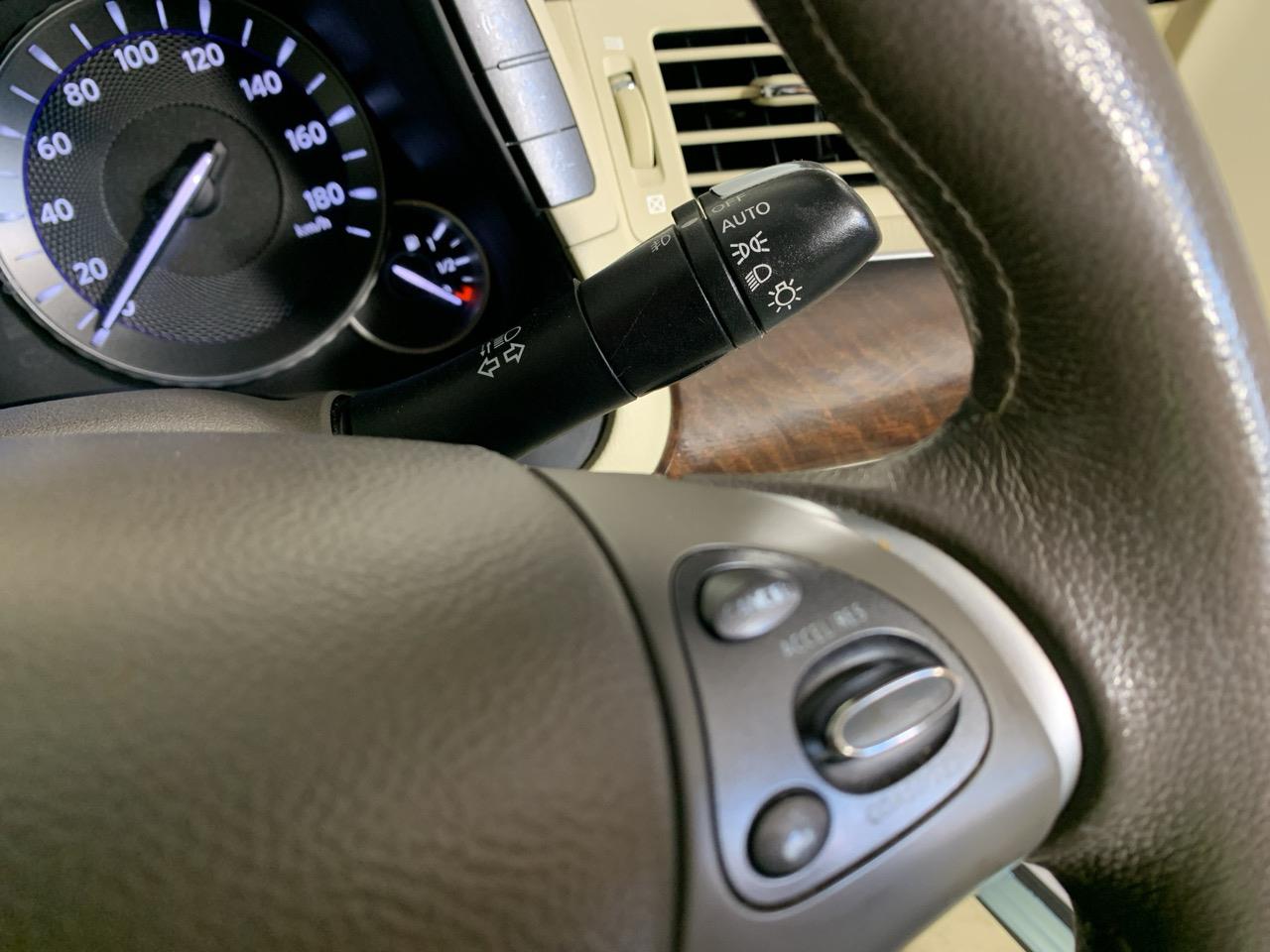 2012 Nissan Fuga 350GT Hybrid Sedan POWER ADJUSTMENT SEATS + CRUISE CONTROL