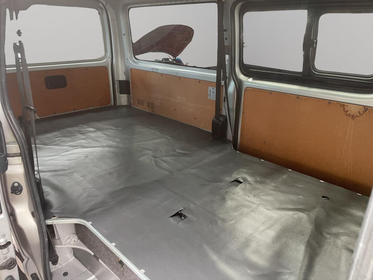 2017 Toyota HIACE Regius Diesel Van REVERSING CAMERA + GREAT SPACE