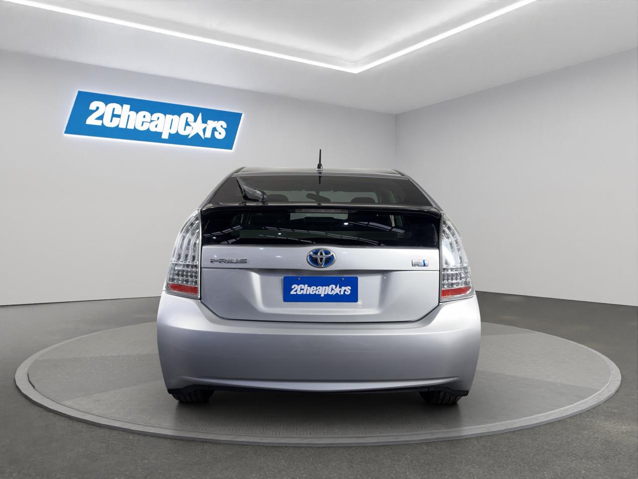 2014 Toyota Prius S touring selection Hatchback PUSH BUTTON START + AUTO LIGHTS + ALLOY WHEELS