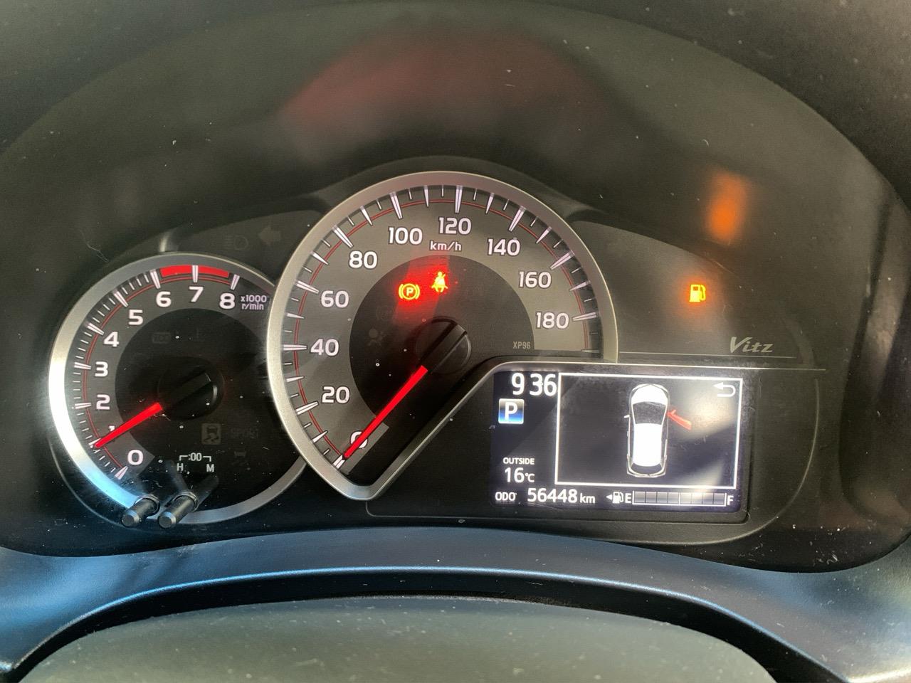 2014 Toyota Vitz 1.3U Hatchback LOW KMS + PUSH BUTTON START + AUTO LIGHTS