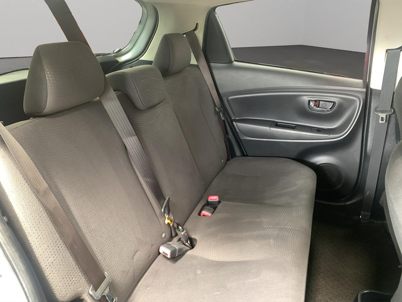 2014 Toyota Vitz 1.3U Hatchback LOW KMS + PUSH BUTTON START + AUTO LIGHTS