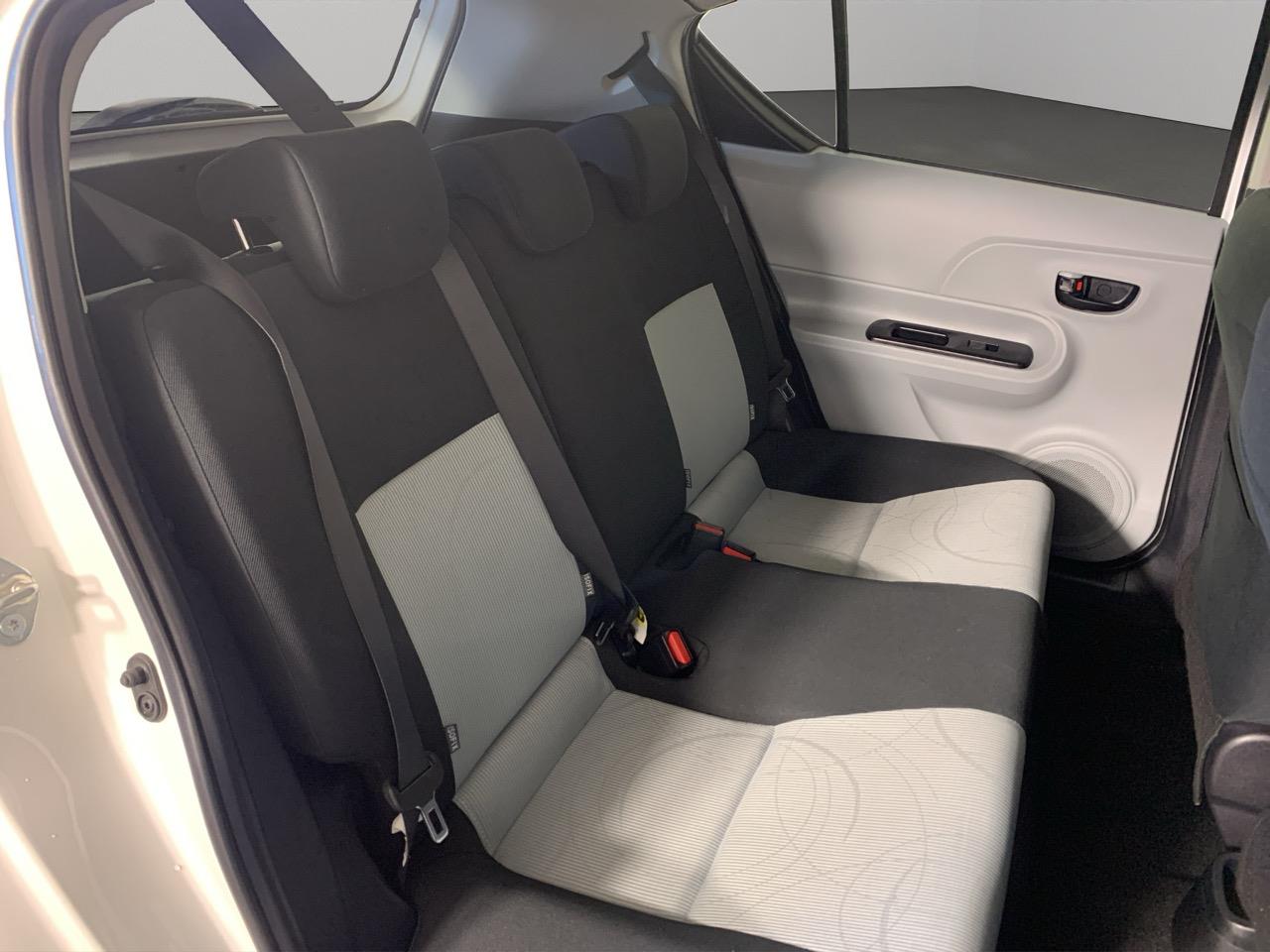 2012 Toyota Aqua S Hatchback REVESING CAMERA + PUSH SRART + AUTO LIGHTS