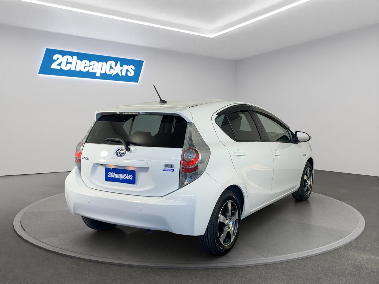 2012 Toyota Aqua S Hatchback REVESING CAMERA + PUSH SRART + AUTO LIGHTS